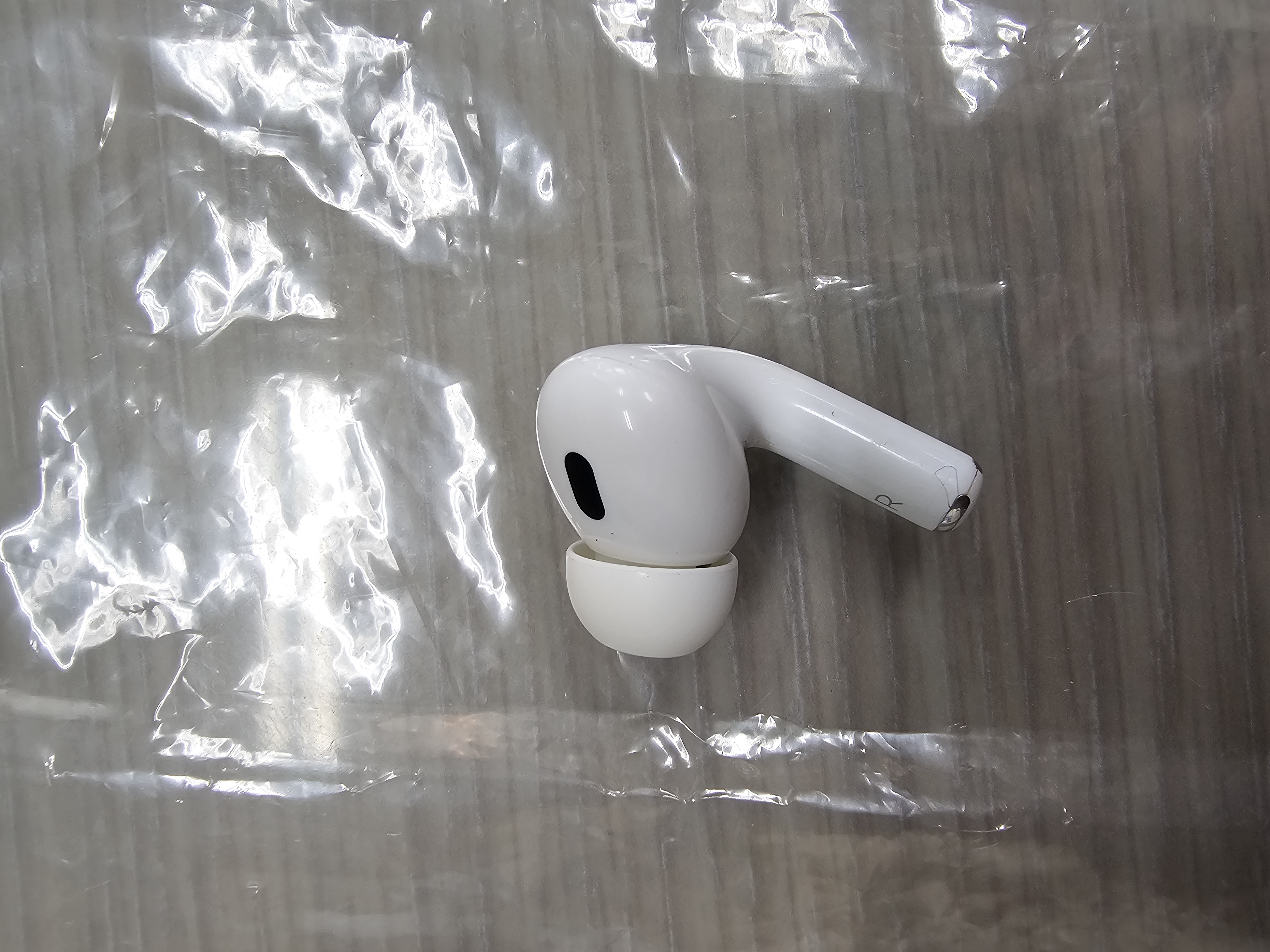 2025년 7월 28일 분실물(에어팟 유닛)